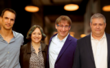 Les co-fondateurs de CytoReason, de droite à gauche : David Harel, PDG; Prof. Shai Shen-Orr, scientifique en chef; Elina Starosvetsky, VP Biologie; Renaud Gaujoux, scientifique principal et architecte en science des données. (Crédit : Fabian Koldorff)