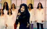La chanteuse israélienne Ofra Haza, en 1987. (Crédit : Moshe Shaï/FLASH90)