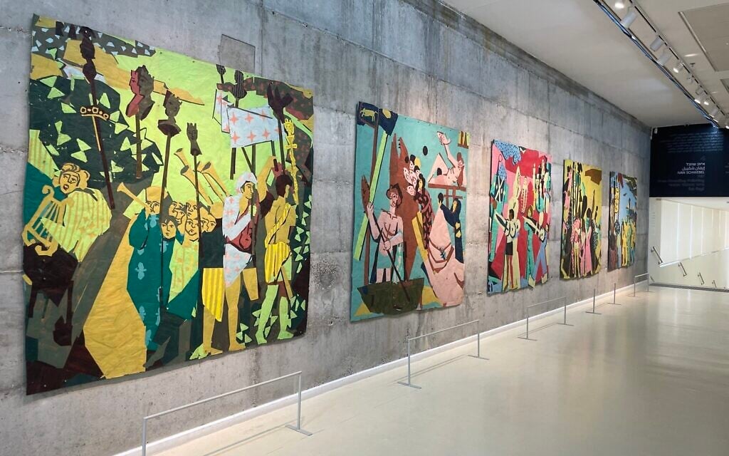 "La Plaine de Rotem Amizur, une série de collages de papier monumentaux au musée d'art contemporain de Herzliya . (Crédit : Jessica Steinberg/Times of Israel) "La Plaine de Rotem Amizur, une série de collages de papier monumentaux au musée d'art contemporain de Herzliya . (Crédit : Jessica Steinberg/Times of Israel)