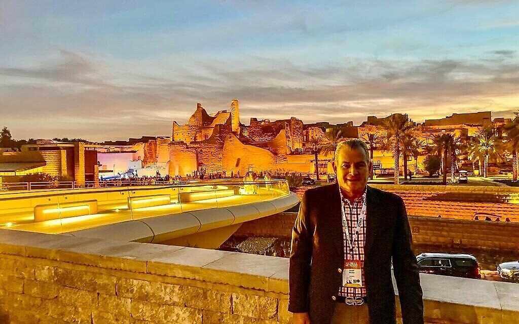 Joseph Fischer en Arabie saoudite pour le sommet mondial du Conseil mondial du voyage et du tourisme en décembre 2022. (Autorisation)