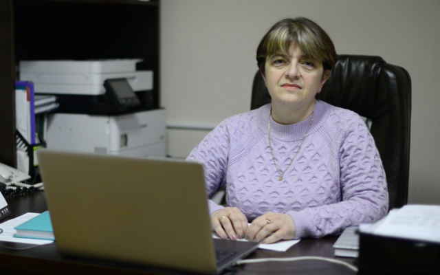 Elizaveta Sherstuk dirige une branche de Hesed, un réseau de centres de bien-être, à Sumy, en Ukraine. (Avec l’aimable autorisation de Sherstuk via la JTA)