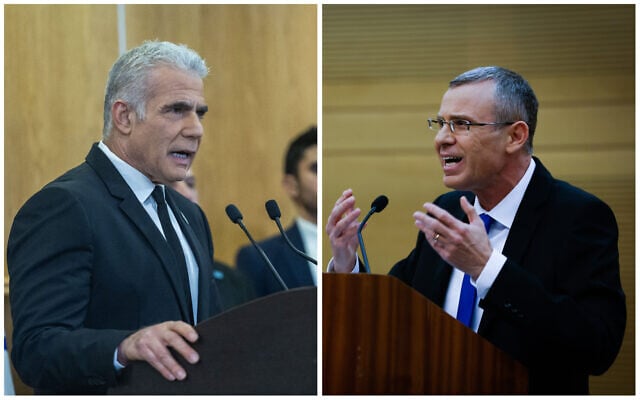 Montage de photos d'archives : À gauche, le chef de Yesh Atid, Yaïr Lapid, s'exprimant lors d'une conférence de presse conjointe avec le chef d'un autre parti d'opposition à la Knesset, le 13 février 2023. À droite, le ministre de la Justice, Yariv Levin, tenant une conférence de presse à la Knesset le 4 janvier 2023. (Crédit : Olivier Fitoussi, Yonatan Sindel/Flash90) Montage de photos d'archives : À gauche, le chef de Yesh Atid, Yaïr Lapid, s'exprimant lors d'une conférence de presse conjointe avec le chef d'un autre parti d'opposition à la Knesset, le 13 février 2023. À droite, le ministre de la Justice, Yariv Levin, tenant une conférence de presse à la Knesset le 4 janvier 2023. (Crédit : Olivier Fitoussi, Yonatan Sindel/Flash90)