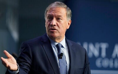 L’ex-Secrétaire d’État américain Mike Pompeo lors d’un événement politique à Manchester, New Hampshire, le 20 septembre 2022. (Crédit : AP Photo/Steven Senne)