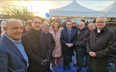 Cérémonie de pose de la première pierre de la future synagogue de Bussy-Saint-Georges. (Crédit : Consistoire de France)