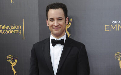 L'acteur Ben Savage arrivant à la première soirée des Creative Arts Emmy Awards, à Los Angeles, le 10 septembre 2016. (Crédit : Richard Shotwell/Invision/AP)