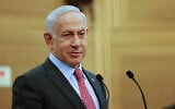 Le Premier ministre Benjamin Netanyahu, chef du Likud, lors d'une réunion de faction à la Knesset, le 13 mars 2023. (Crédit : Erik Marmor/Flash90)
