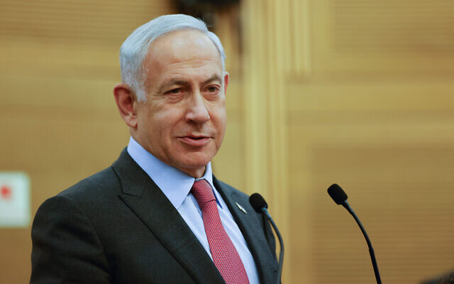 Le Premier ministre Benjamin Netanyahu, chef du Likud, lors d'une réunion de faction à la Knesset, le 13 mars 2023. (Crédit : Erik Marmor/Flash90) Le Premier ministre Benjamin Netanyahu, chef du Likud, lors d'une réunion de faction à la Knesset, le 13 mars 2023. (Crédit : Erik Marmor/Flash90)