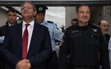 Le ministre de la Sécurité nationale Itamar Ben Gvir et le chef de la police israélienne Kobi Shabtaï lors d'une cérémonie d'ouverture d'un nouveau poste de police dans la zone industrielle de Neot Hovav, dans le sud d'Israël, le 14 mars 2023. (Crédit : Flash90)