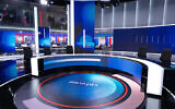 Le plateau principal du studio de la chaîne publique Kann, à Jérusalem, le 31 janvier 2023. (Crédit : Olivier Fitoussi/Flash90)
