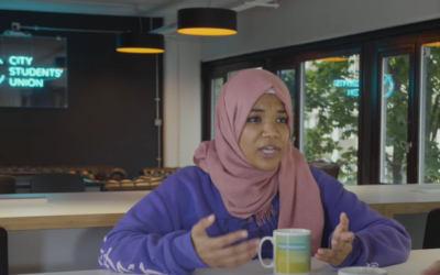 Shaima Dallali (ancienne présidente de la City Students’ Union) prend la présidence de la UK National Union of Students. (Capture d’écran sur YouTube)