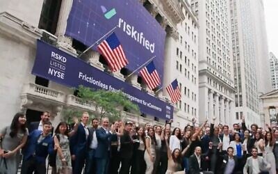 L'introduction en bourse de Riskified, le 3 août 2021. (Crédit : Capture d'écran/NYSE ; utilisée conformément à l'article 27a de la loi sur le droit d'auteur)