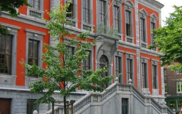 L’Hôtel de ville de Liège. (Crédit : François Schreuer / CC BY-SA 2.5)