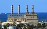 Archive : Centrale électrique dans la baie de Haïfa (Photo : Shay Levy/Flash 90)