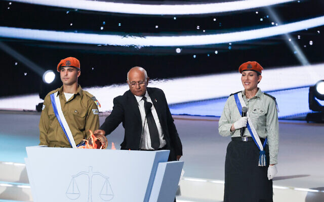 La cérémonie du 75e anniversaire de l'Indépendance d'Israël au mont Herezl à Jérusalem, le 25 avril 2023. (Crédit : Yonatan Sindel/Flash90)