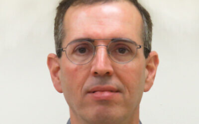 Le Pr. Yaron Felus. (Crédit : Survey of Israel))
