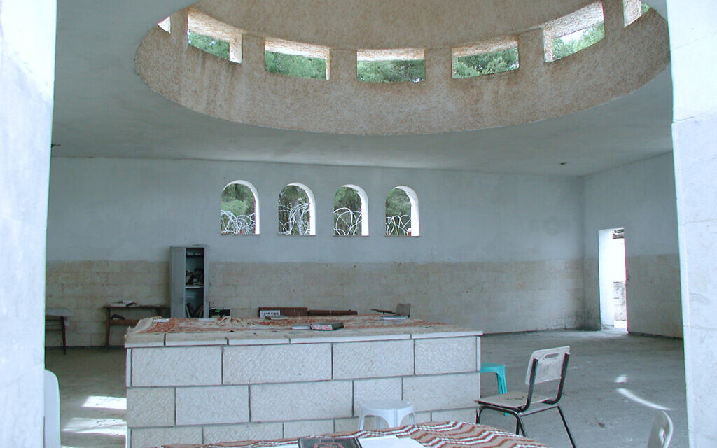 La tombe de Yehuda Nessiah, au nord de Safed. (Crédit : Shmuel Bar-Am)