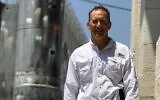 Le Dr Steve Feldman, lors d'un voyage en Cisjordanie. (Crédit : Autorisation de Steve Feldman/ via JTA)