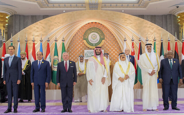 Les dirigeants des pays arabes avant le sommet de la Ligue arabe à Jeddah, en Arabie saoudite, le 19 mai 2023. (Crédit : Agence de presse saoudienne via AP) Les dirigeants des pays arabes avant le sommet de la Ligue arabe à Jeddah, en Arabie saoudite, le 19 mai 2023. (Crédit : Agence de presse saoudienne via AP)