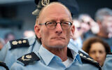 Le chef de la division de planification de la police israélienne, Danny Karibo, lors de la cérémonie de la police israélienne pour le Jour de l’indépendance au siège de la police israélienne à Jérusalem, le 1er mai 2022. (Crédit : Arie Leib Abrams/Flash90)