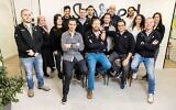 L'équipe de la startup israélienne Joyned à Jérusalem. (Crédit : Nir Slakman/Courtesy)