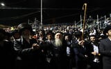 Les Juifs haredim célébrant Lag BaOmer, au mont Meron, le 8 mai 2023. (Crédit : David Cohen/Flash90)