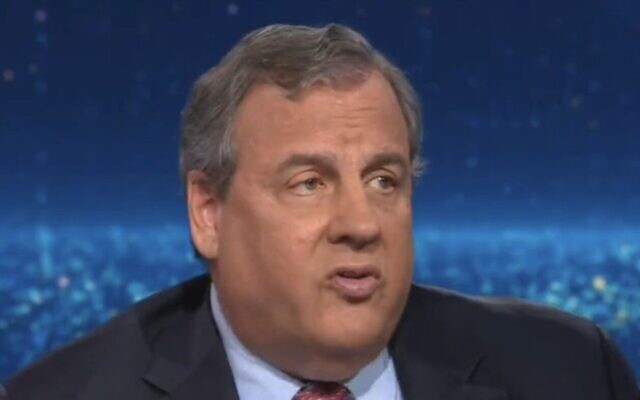 Capture d'écran d'une vidéo du candidat républicain à la présidence Chris Christie lors d'une interview avec CNN, le 28 juin 2023. (Crédit : Twitter. Utilisé conformément à la clause 27a de la loi sur le droit d'auteur)