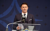 Robbie Keane assiste à une cérémonie de la statue de David Beckham du LA Galaxy MLS soccer à Legends Plaza devant le Dignity Health Sports Park à Carson, en Californie, le samedi 2 mars 2019. (Crédit : AP Photo/Ringo H.W. Chiu)