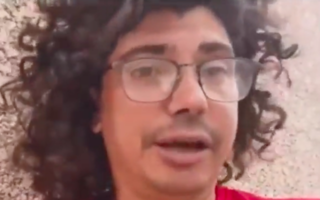 Abdel Zahiri dans une vidéo tournée peu avant son expulsion de France, le 13 juin 2023. (Crédit : capture d’écran Twitter)