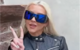 L'icône de la pop Christina Aguilera envoie un message enregistré à ses fans israéliens avant son spectacle du 10 août 2023 au Live Park de Rishon Lezion. (Crédit : RP)