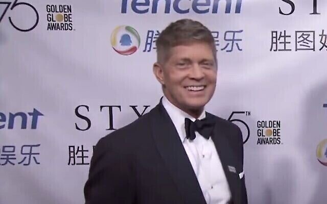 Capture d’écran d'une vidéo de Robert Simonds, président de STX Entertainment, lors des Golden Globes Awards 2018. (Crédit : YouTube. Utilisé conformément à l’article 27a de la Loi sur les droits d’auteur) Capture d’écran d'une vidéo de Robert Simonds, président de STX Entertainment, lors des Golden Globes Awards 2018. (Crédit : YouTube. Utilisé conformément à l’article 27a de la Loi sur les droits d’auteur)