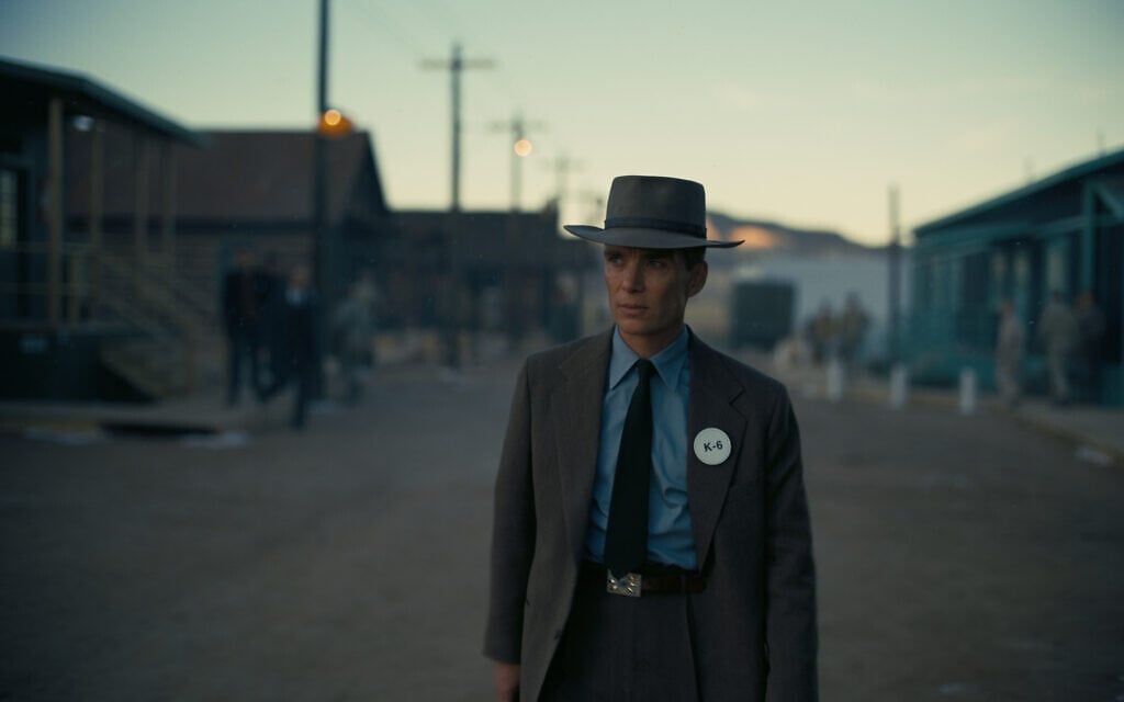 Cillian Murphy dans le rôle de J. Robert Oppenheimer dans le film "Oppenheimer". (Crédit : Autorisation d'Universal Studios)