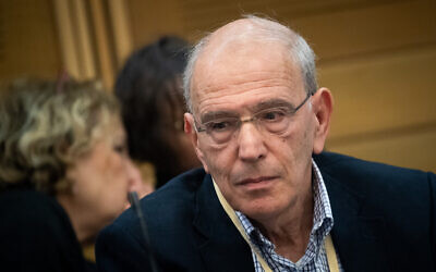 L'ancien procureur Moshe Lador assistant à une conférence, à la Knesset, le 11 décembre 2019. (Crédit : Yonatan Sindel/Flash90)