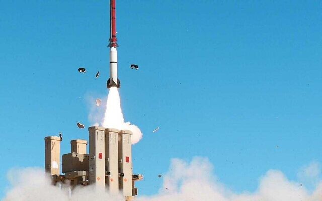 Le système de défense antimissile israélien "Fronde de David". (Crédit : Ministère de la Défense) Le système de défense antimissile israélien "Fronde de David". (Crédit : Ministère de la Défense)