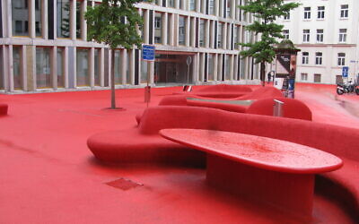 Raiffeisenplatz, à Saint-Gall, en Suisse. (Crédit : ANKAWÜ / CC BY-SA 3.0)