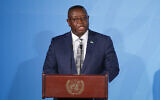 Le président de la Sierra Leone, Julius Maada Bio, prend la parole lors du Sommet Action Climat de l'Assemblée générale des Nations Unies au siège de l'ONU, le 23 septembre 2019. (Crédit : AP/Jason DeCrow)
