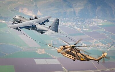 Un HC-130J du CENTCOM ravitaillant un hélicoptère Sikorsky CH-53 'Yasur' de l'IAF au-dessus du nord d'Israël, pendant l'exercice Juniper Oak 2023, le 24 janvier 2023. (Crédit : CENTCOM)
