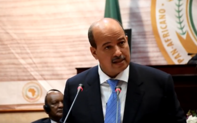 Le président de la Chambre des conseillers du Maroc, Enaam Mayara, s'exprimant à Johannesburg en mai 2023 (Crédit : Capture d'écran de Twitter ; utilisée conformément à l'article 27a de la loi sur le droit d'auteur)