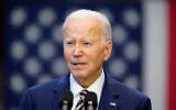 Le président américain Joe Biden parle du programme économique de son administration lors d'un événement au Prince George's Community College à Largo, dans le Maryland, le 14 septembre 2023. (Crédit : AP Photo/Alex Brandon)