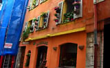 L'ancienne synagogue de Nice, rue Benoit Bunico, où se trouvait autrefois un ghetto juif. (Crédit : Ferrand06700/Wikimedia Commons)