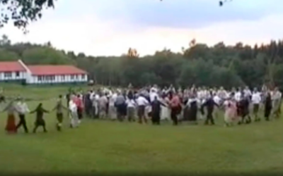 Rassemblement de l'« Artgemeinschaft » à l'été 2006. (Crédit : Capture d'écran d'une vidéo de propagande du compte Walhalla sur YouTube)