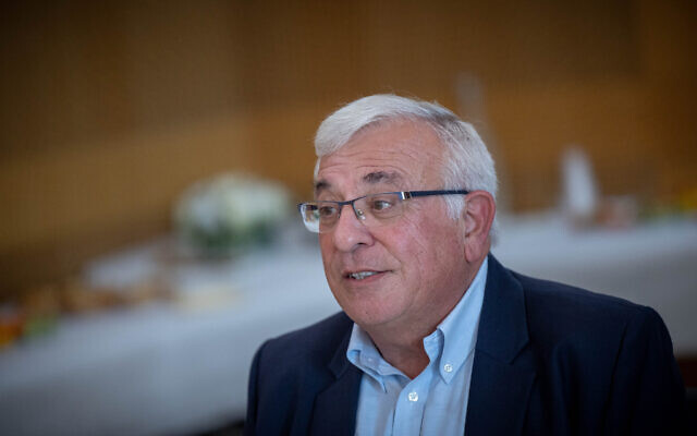 Shlomo Ben Eliyahu dirigeant la première réunion du comité sur la création d'une nouvelle Garde nationale, au ministère de la Sécurité nationale, à Jérusalem, le 7 juin 2023. (Crédit : Yonatan Sindel/Flash90) Shlomo Ben Eliyahu dirigeant la première réunion du comité sur la création d'une nouvelle Garde nationale, au ministère de la Sécurité nationale, à Jérusalem, le 7 juin 2023. (Crédit : Yonatan Sindel/Flash90)