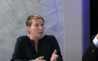 La ministre belge de la Coopération et du Développement, Caroline Gennez, en 2020. (Capture d'écran : YouTube ; utilisée conformément à l'article 27a de la loi sur les droits d'auteur)