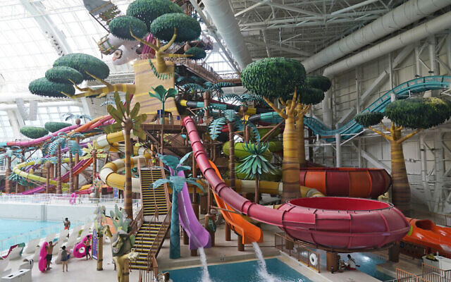 Le parc aquatique DreamWorks du centre commercial American Dream à East Rutherford, dans le New Jersey, le 15 septembre 2021. (Crédit : AP Photo/Seth Wenig)