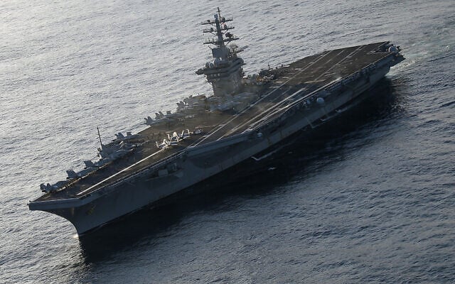 L'USS Eisenhower au large des côtes de Virginie, le 10 décembre 2015 dans l'océan Atlantique. (Crédit : Mark Wilson/Getty Images) L'USS Eisenhower au large des côtes de Virginie, le 10 décembre 2015 dans l'océan Atlantique. (Crédit : Mark Wilson/Getty Images)