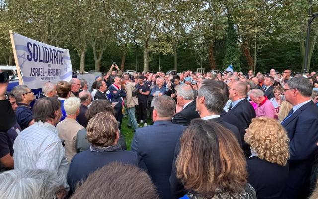 Rassemblement à Strasbourg en soutien à Israël, le 9 octobre 2023 (Crédit : Twitter/Céline Geissmann)