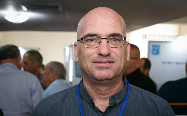 Ofir Liebstein, chef du Conseil régional de Shaar HaNegev, assistant à une convention de maires et de chefs de conseils locaux nouvellement élus, à Ashkelon, le 27 novembre 2018. (Crédit : Flash90) Ofir Liebstein, chef du Conseil régional de Shaar HaNegev, assistant à une convention de maires et de chefs de conseils locaux nouvellement élus, à Ashkelon, le 27 novembre 2018. (Crédit : Flash90)