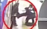 Image d'une vidéo montrant Armita Garawand, 16 ans, traînée hors du métro de Téhéran alors qu'elle est inconsciente à Téhéran, en Iran, le 3 octobre 2023. (Capture d'écran : X. Used in accordance with Clause 27a of the Copyright Law)