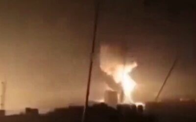Photo d'illustration : Une frappe attribuée à Israël sur l'aéroport d'Alep, en Syrie, le 14 octobre 2023. (Capture d'écran : X ; utilisée conformément à l'article 27a de la loi sur le droit d'auteur)