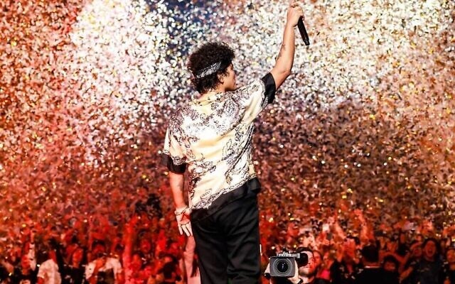 La pop-star Bruno Mars se produira à Tel Aviv le 4 et le 7 octobre 2023 après un concert à Tbilisi, en Géorgie. (Autorisation : B.N.)