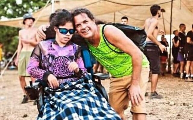 Erick Peretz, 58 ans, et sa fille Ruth, 16 ans. (Autorisation)